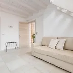 Clara Domus 3*