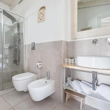 Bed & Breakfast Clara Domus 3*