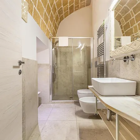 فندق مبيت وإفطار Clara Domus غالّيبولي