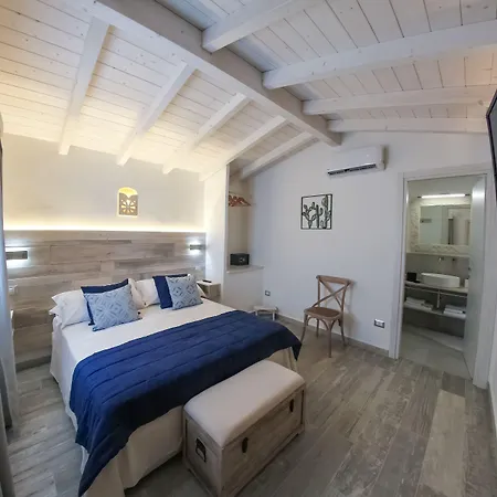 Clara Domus Bed & Breakfast 3*