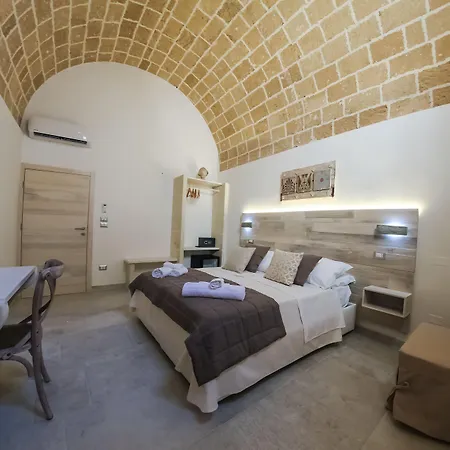 Clara Domus Bed & Breakfast 3*