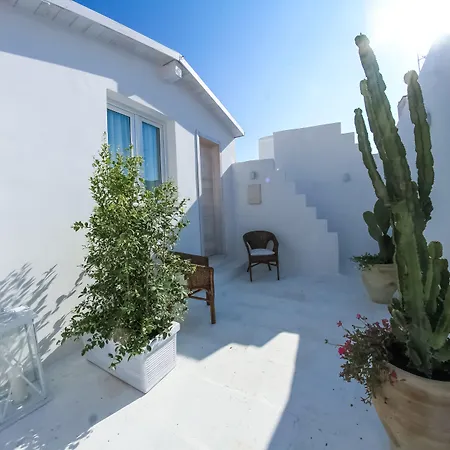 Clara Domus Bed & Breakfast 3*